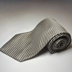 Robert Talbot Handsewn Finest Silk Black Silver Houndstooth Check Men's Neck Tie